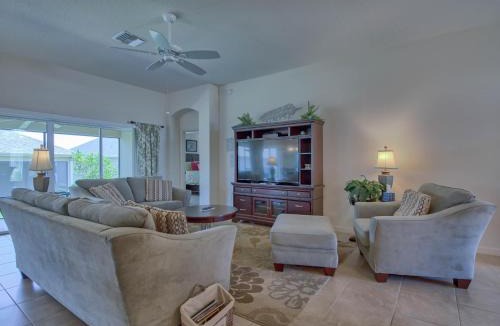 The Villages House | 3749 Z4a VILLAGE OF DUNEDIN by REMAX Premier