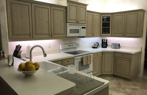 Palmer Ranch House | 3BR/2BA Charming House ~6miles from Siesta Key Beach!