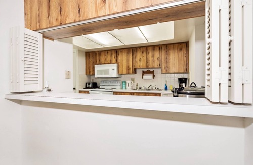 Quail Forest Condo | 3BR/2BA Monthly Rental in Oldsmar near Honeymoon Island, Palm Harbor, and Dunedin