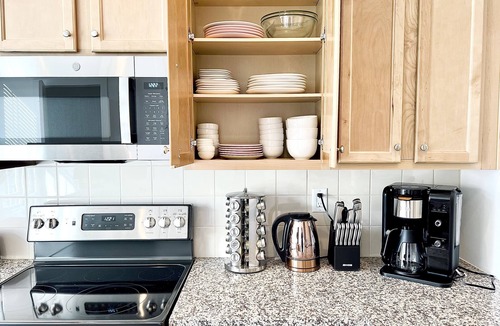 Charlotte House | 3BR Luxury Townhouse with Charlotte city view