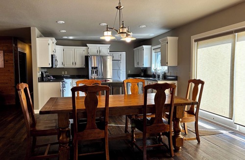 Roberts House | 3BR Riverfront Retreat on 16 Acres Minutes from Red Lodge