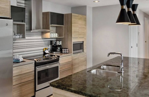 Clearwater Beach Condo | 4 Bedroom Presidential Condo, Sleeps 14, Wyndham Clearwater Beach Resort!