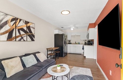 East Tampa Apartment | 4 Miles From Downtown Tampa A
