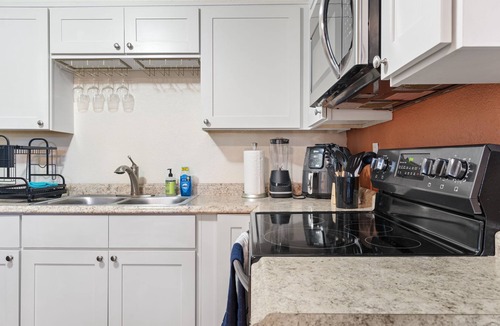East Tampa Apartment | 4 Miles From Downtown Tampa A