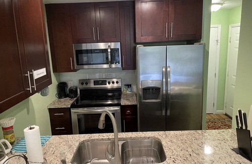 Gainesville Condo | 4 Pvt bed/Bath SU near UF/Shands H, I-75 &B. Plaza