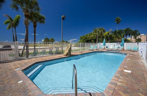 Treasure Island House | 404 - Surf Beach Resort