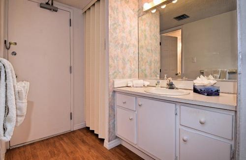 Clearwater Beach Apartment | 440 West 1005N Private Balcony with Water View 23095