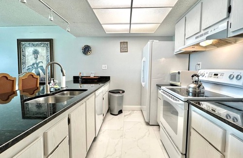 Clearwater Beach Condo | 440 West Condos 608-N Waterfront with Gulf of Mexico View