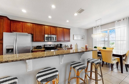 Windsor Hills Villa | 4bed 4 bth Villa, Pool/Sauna, 5mi to Disney Parks, Fireworks Nightly View
