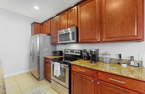 Windsor Hills Villa | 4bed 4 bth Villa, Pool/Sauna, 5mi to Disney Parks, Fireworks Nightly View