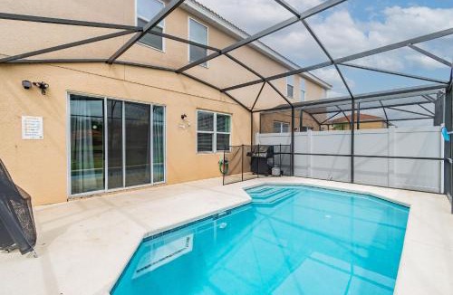 Bellavida Villa | 4BR Bella Vida Lakeview Pool Townhome