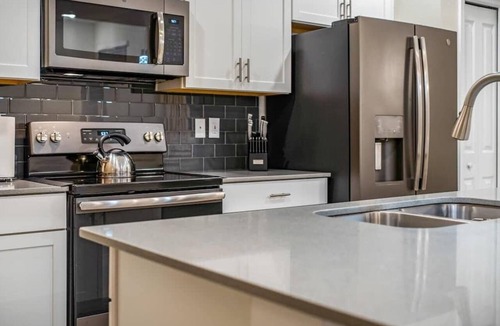 Kissimmee Condo | 4BR/Close to Disney/Free BBQ&Storey Lake WaterPark