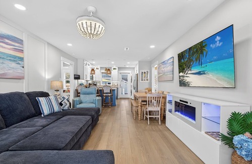 Tranquil Harbour House | 4BR Relax-ready Island Escape, Pool, Pool House, Fully Linened