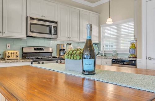 Seaside Heights Condo | 4BR Rooftop Retreat Near Beach w/Elevator & Parking
