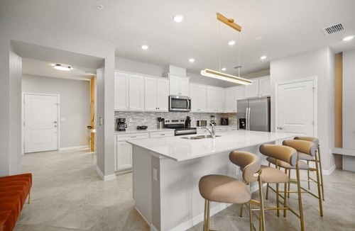 Clermont House | 5 BD/4.5 BA/Windsor Cay (16189 PF)