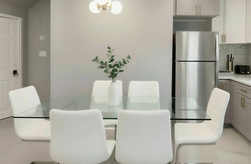 Bryn Mawr Apartment | 5-bedroom apartment in superb Yonkers with AC for relaxing stays