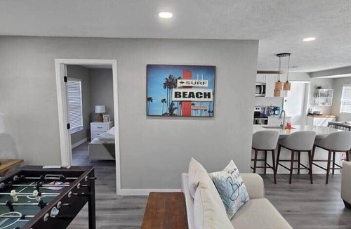 Lake Magdalene House | 5 Bedroom Home Minutes from Attractions & Downtown