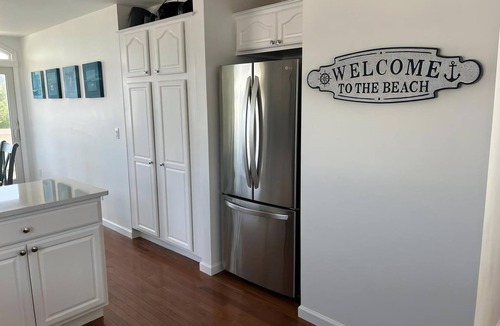 Harvey Cedars House | 5 bedroom house steps to private Beaches
