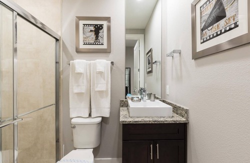 West Kissimmee Villa | ☀ 5 BR 6 BA Villa | 5min→Disneyworld | 2169ft² ♥