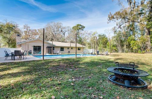 Fort King District House | 5 Mi to Silver Springs State Pk: Gem w/Game Room!