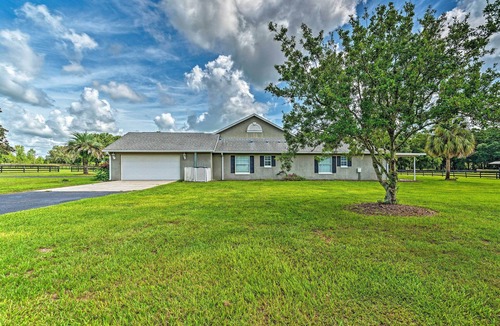 Fellowship House | 6-Acre Retreat < 3 Mi to WEC & < 10 Mi to HITS!
