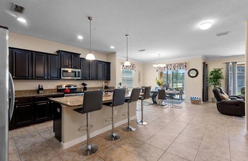West Kissimmee House | 6 Bedrooms 5 Bath home in the beautiful Paradise Palms Resort