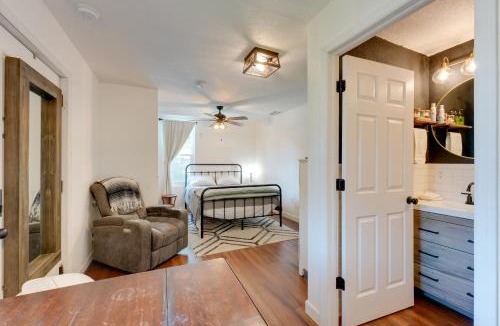 Palm Harbor Apartment | 6 Mi to Honeymoon Island: Studio w/Pool Access