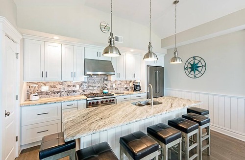 Beach Haven House | 7 bedroom accommodation in Beach Haven