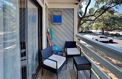Folly Field Condo | 70 m² Condo ∙ 2 bedrooms ∙ 6 guests
