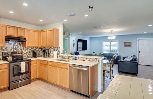Palm Coast House | 8 Mi to Flagler Beach! Family-Friendly Getaway