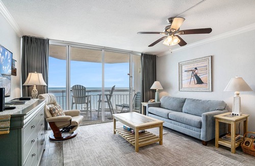 Garden City Condo | 81 m² Condo ∙ 1 bedroom ∙ 4 guests
