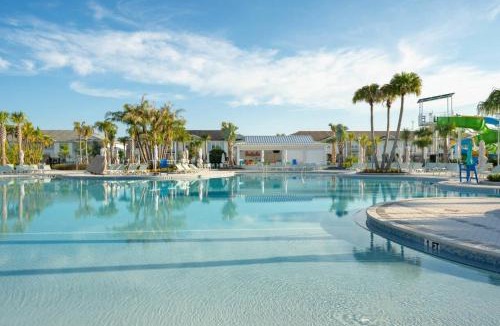 Four Corners House | 8BR Home w Pool at Windsor Cay Resort
