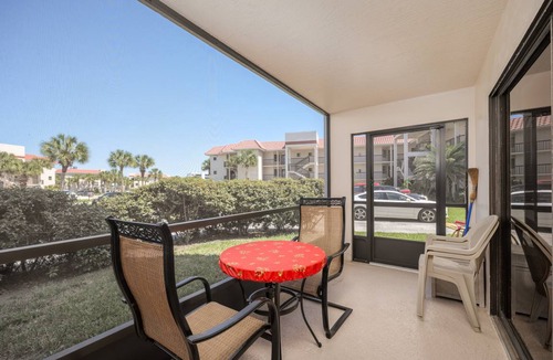 Butler Beach Condo | 97 m² Condo ∙ 2 bedrooms ∙ 4 guests