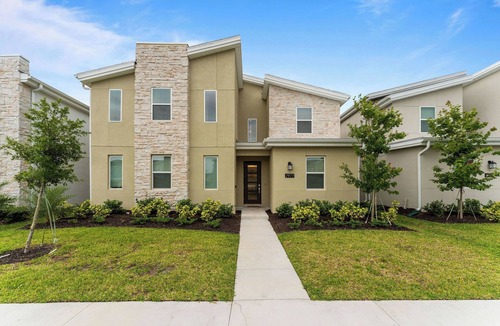 Kissimmee House | 9BR Family Villa – South-Facing Pool & Arcade Near Disney & Universal