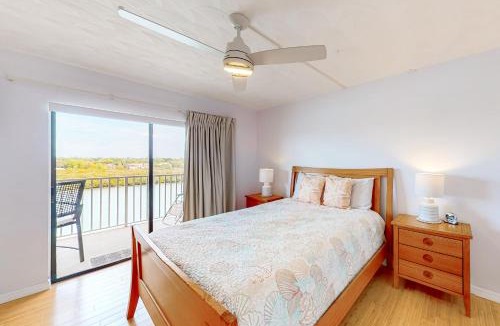 Indian Shores House | A Dreamer's Cottage