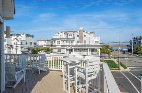 Avalon House | A Modern, Family-Friendly Escape in Avalon