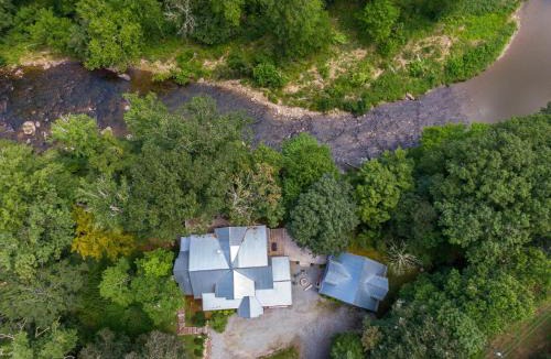 Sugar Grove House | A River Mists Too