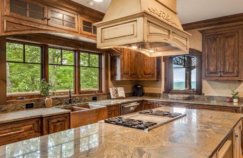 Boone House | Adirondack