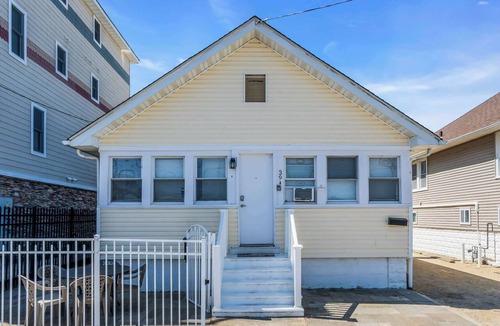 Seaside Heights Apartment | Adorable 2br half a block from the beach