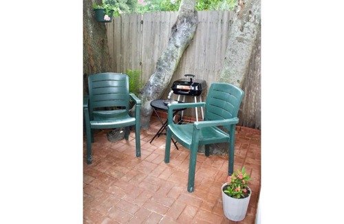 Disston Heights Apartment | Adorable guest house 10mins to beach and downtown