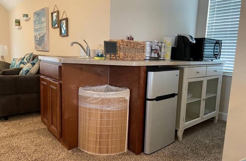 Lakeland Apartment | Adorable private 1-bedroom studio on mini-farm.