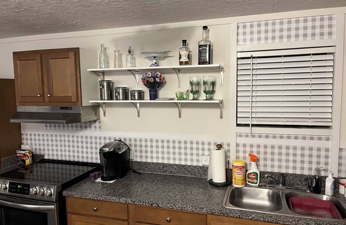 Venice Cottage | Adults 55+, House, 30 days-6 months. Traveling Professional/Snow Birds Furnished