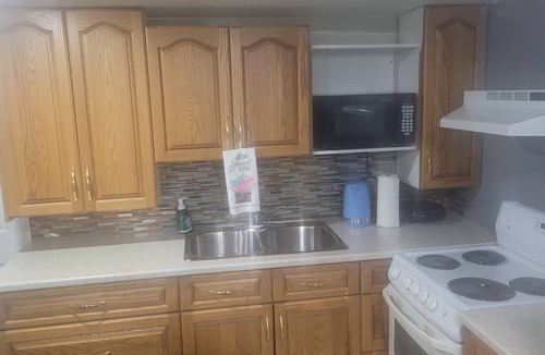 St. Catharines House | Affordable Lower Level Room in a Shared Home