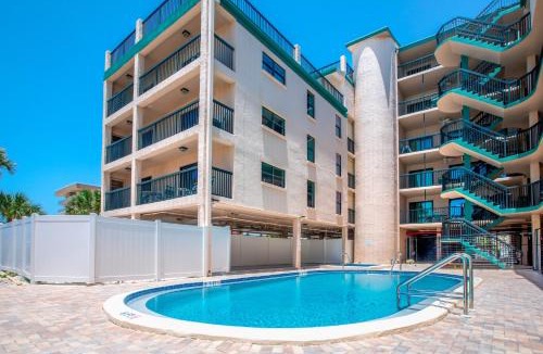 Madeira Beach Apartment | All Seasons Vacation Resort by Libertè