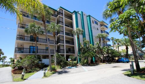 Madeira Beach Apartment | All Seasons Vacation Resort by Libertè