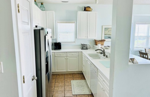 Emerald Isle Cottage | Almost Ocean Front, 2nd Row, Great Ocean Views, Easy Beach Access, Quiet Street