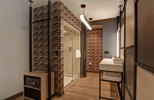 Secaucus Hotel | Aloft by Marriott Secaucus Meadowlands