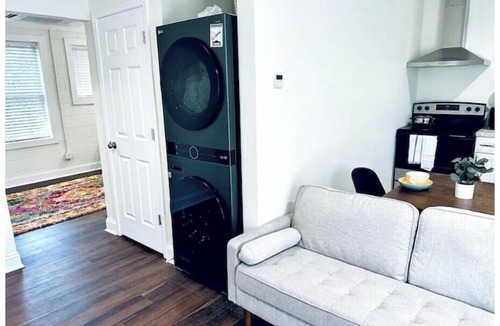 Colonel Elias Earle Historic District Apartment | Amazing quiet 1BR with all you need