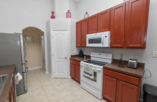 Tuscan Ridge House | Amazing Villa Near Disney! 4BR, Private Pool, WI-FI, BBQ Gas Grill, Central AC