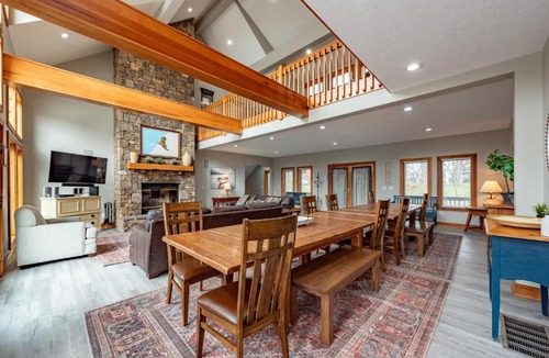 McHenry House | American Eagle Lodge